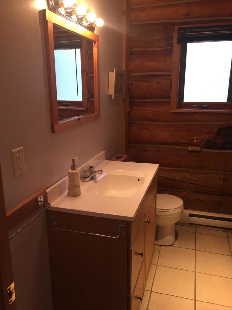 Вилла Valemount Mountain Retreat Экстерьер фото